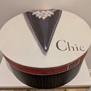 Decorative hat box, very large. Missing the carry cord.